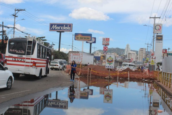 Detectan 160 puntos de tráfico vehicular críticos en Tegucigalpa