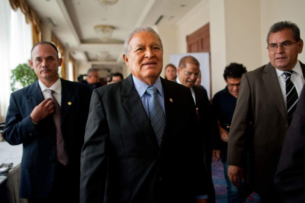 Sánchez Cerén sacará el Ejército a las calles