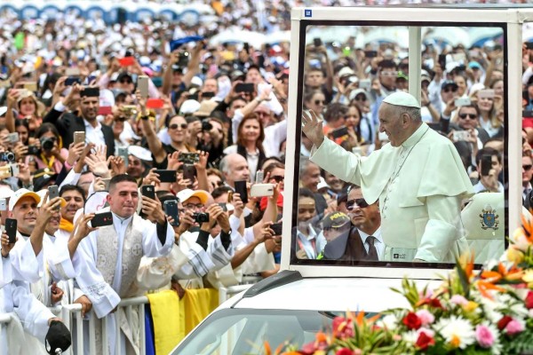 El papa Francisco se despide hoy de Colombia