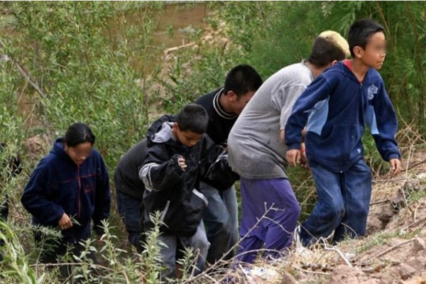 Ministros centroamericanos analizan migración de niños hacia EUA