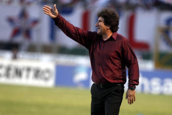 Héctor Vargas: 'Se festeja la punta del torneo, no tanto el gol'