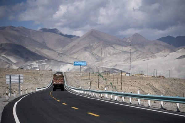 Audaz ladrón roba 800 metros de carretera