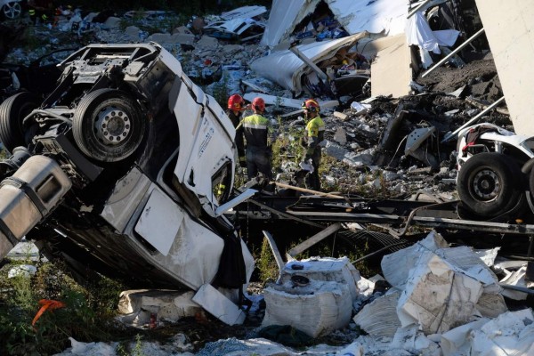 Conmoción en Italia por derrumbe de puente que dejó más de 30 muertos  