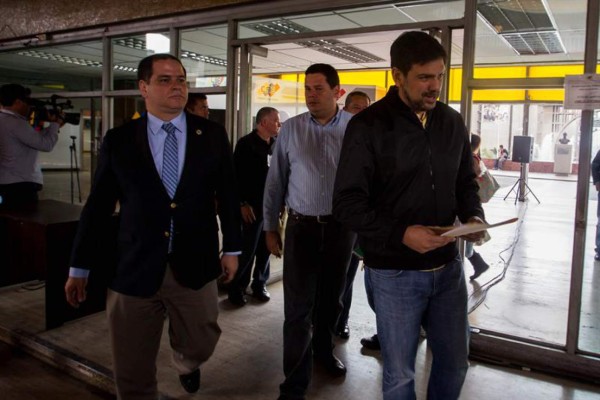 Diputado venezolano dice que fue expulsado de Nicaragua