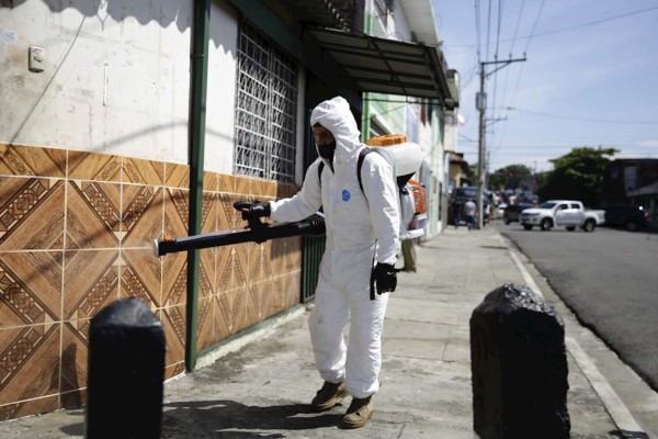 Oenegés piden acciones contra indicios de corrupción en El Salvador por COVID