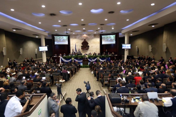 Ellos son los 15 candidatos que no obtuvieron mayoría calificada