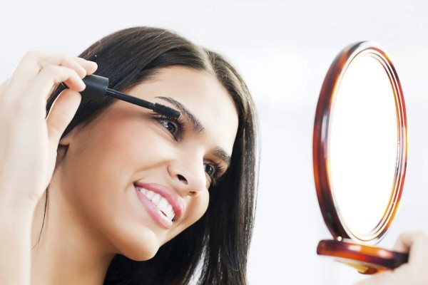 Nueve consejos para tener pestañas bellas y sanas