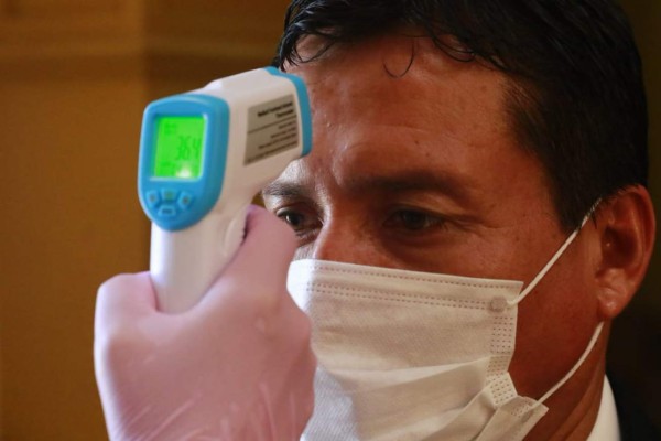 Termómetros infrarrojos no queman neuronas ni causan radiación