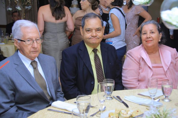 Boda de oro de Elizabeth Castillo y Carlos Tosta