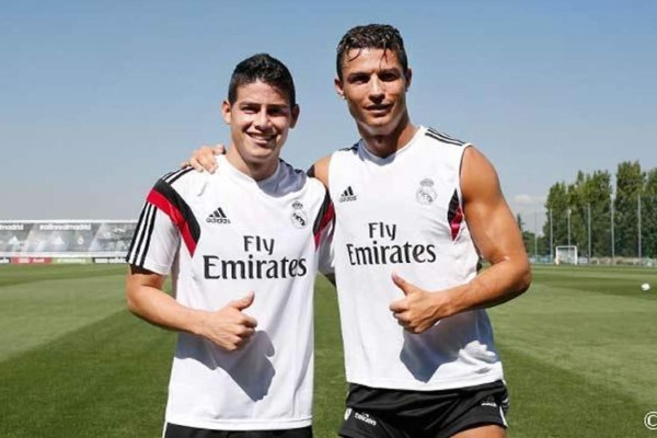 James Rodríguez en guerra de piernas con Cristiano Ronaldo
