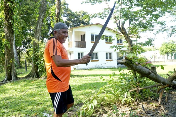 Héctor Castellón se confiesa: 'Me gusta sembrar, pescar y hacer ciclismo”
