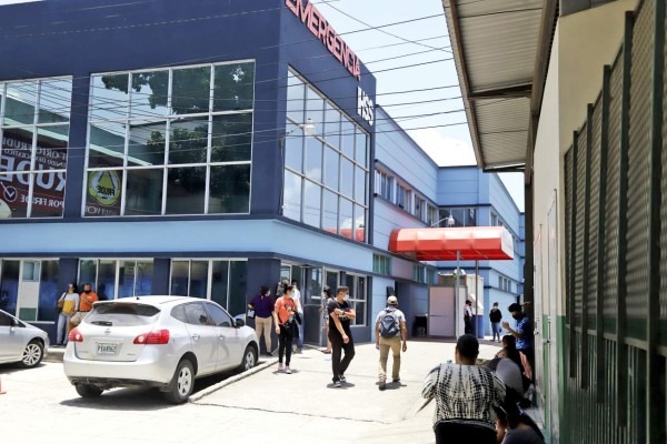 Empieza vacunación anticovid con o sin cita en el IHSS