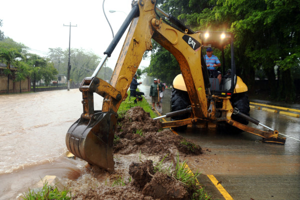 Lluvias dejan inundaciones en 5 municipios de Cortés