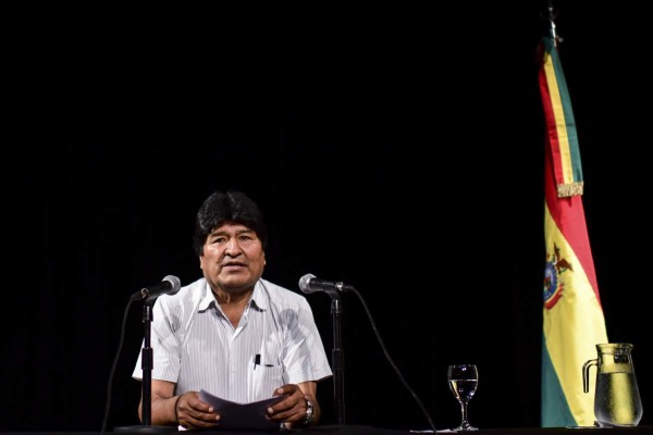 Evo Morales anuncia reunión de su partido en Argentina para elegir candidato