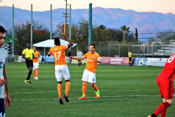 Alberth Elis vuelve a marcar gol para victoria del Houston Dynamo