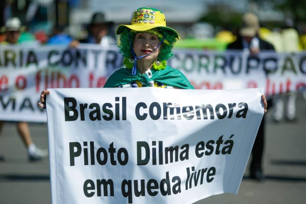 Nuevas protestas contra Rousseff y la corrupción en Brasil