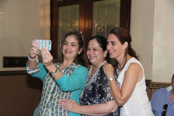 Almuerzo para festejar a las madres