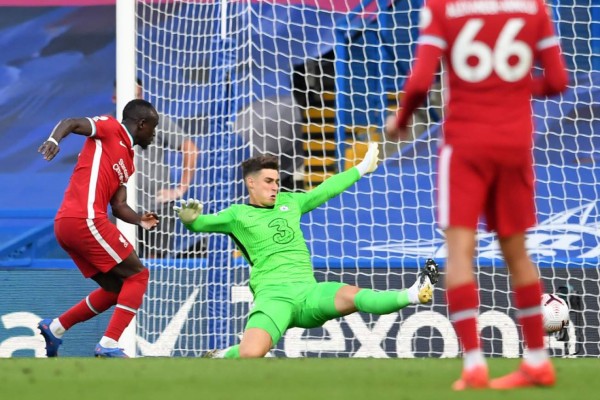El Liverpool doblegó al Chelsea con doblete de Sadio Mané en el debut de Thiago
