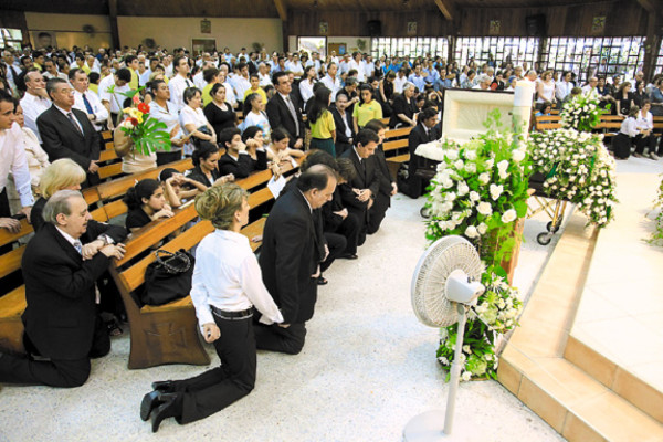 Honduras se despidió de don Juan Canahuati