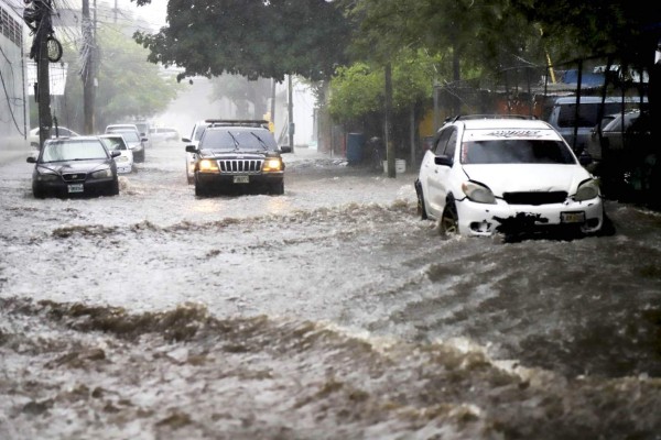 En la Rivera Hernández y Chamelecón temen nuevas inundaciones