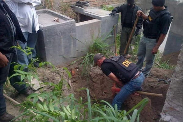 Policía realiza allanamientos en colonias de Comayagüela