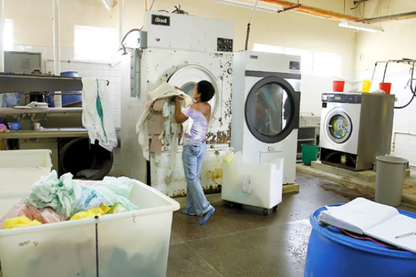 Agonizan en abandono hospitales hondureños