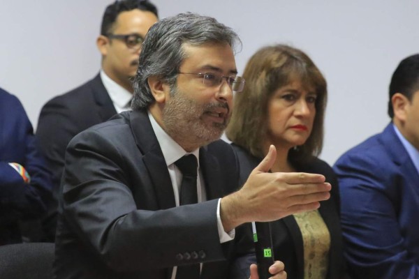 Juan Jiménez denuncia supuesta interferencia de sus comunicaciones telefónicas