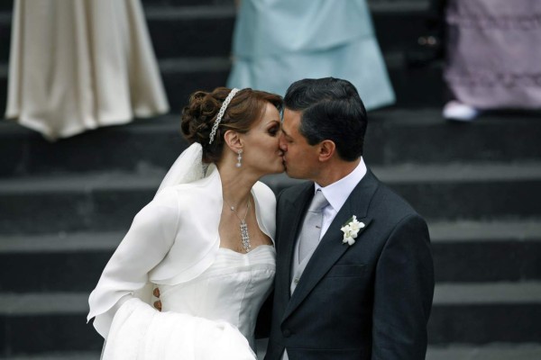 Investigan boda de Peña Nieto y 'la Gaviota' por irregularidades