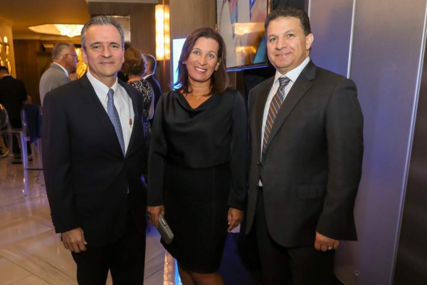 Gloria López recibe el premio Quetglas