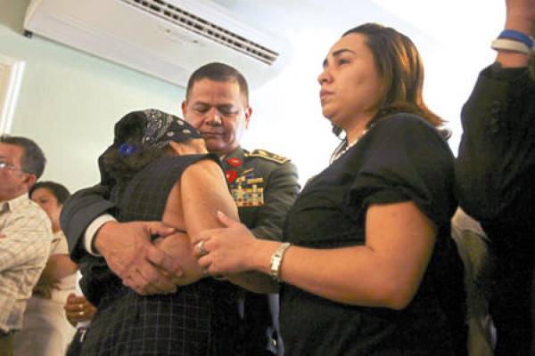 FF AA dan último adiós a coronel Jiménez