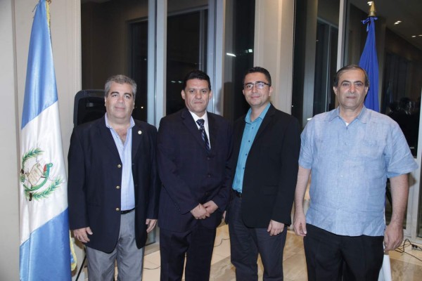 Cónsules celebran su cita mensual