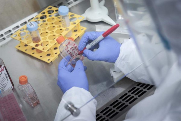 Laboratorio trabaja en vacuna destinada para las variantes gama y delta