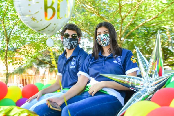 Entrada de la Clase 2021 de la Academia Americana