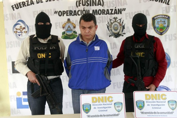 En operativo cae exsoldado con un fusil de uso militar