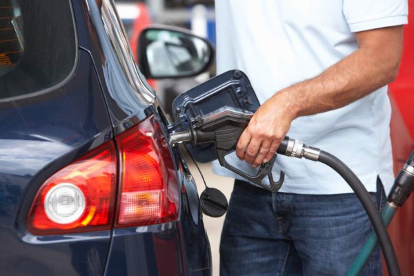 Junio iniciará con aumento en el precio de los combustibles