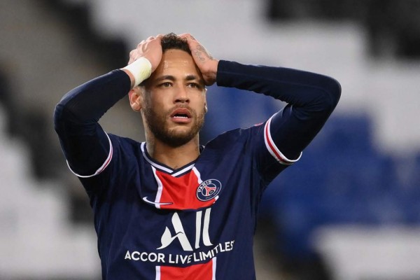 Paris Saint-Germain's Brazilian forward Neymar reacts after missing a chance during the UEFA Champions League quarter-final second leg football match between Paris Saint-Germain (PSG) and FC Bayern Munich at the Parc des Princes stadium in Paris, on April 13, 2021. (Photo by FRANCK FIFE / AFP)