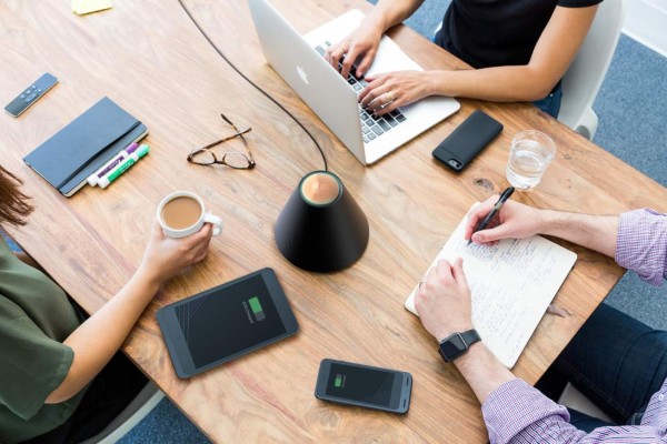 Conoce a Pi, un cargador inalámbrico 'de verdad”