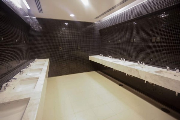 Estadio de la inauguración del Mundial es entregado con obras pendientes