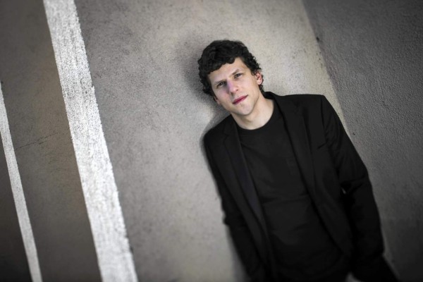 Jesse Eisenberg: 'Actúo en el escenario y sufro de ansiedad”