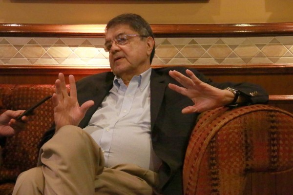 Sergio Ramírez apunta a la corrupción y el narcotráfico como 'temas de novela'