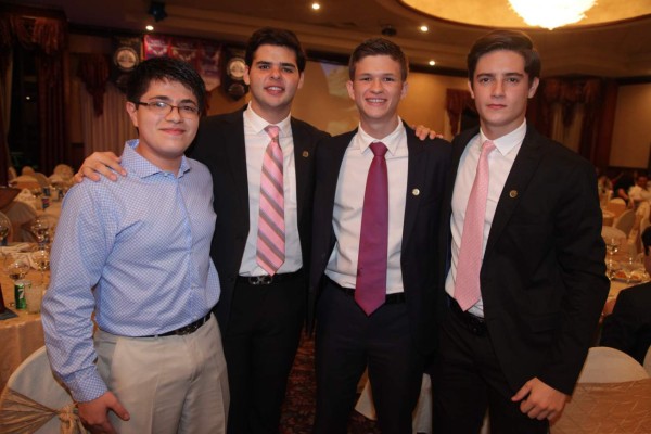 Bulldog Award 2016 de la Escuela Internacional Sampedrana