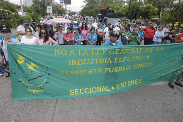 Despidos, el costo para salvar la Enee