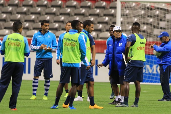 Honduras por un debut soñado contra Canadá