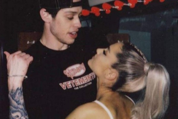 Policía de Nueva York investiga a Pete Davison tras alarmante mensaje