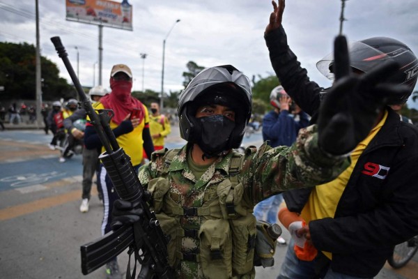 Al menos 10 muertos deja la más reciente jornada de protestas en Cali