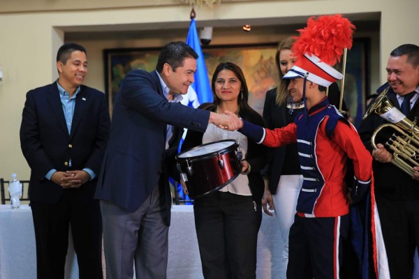 Otorgarán becas a estudiantes que muestren dotes musicales