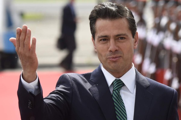Peña Nieto reaparece y alimenta rumores de separación de Angélica Rivera