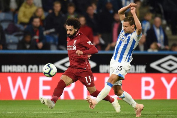 Salah le da triunfo al Liverpool y comparte la cima ante Manchester City