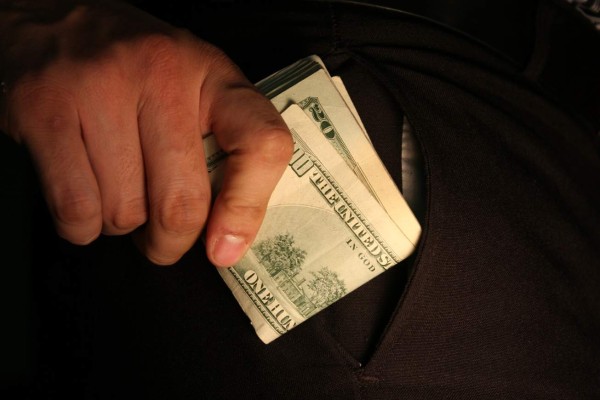 Exceso de consumo desperdicia las remesas, advierten microfinancieros