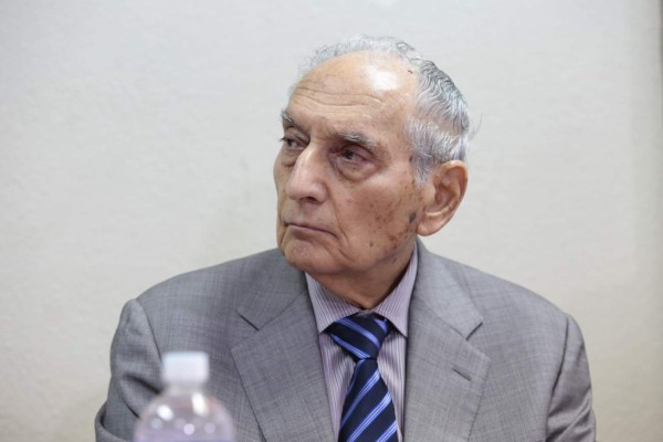 Esta semana premiarán al empresario Emilio Larach